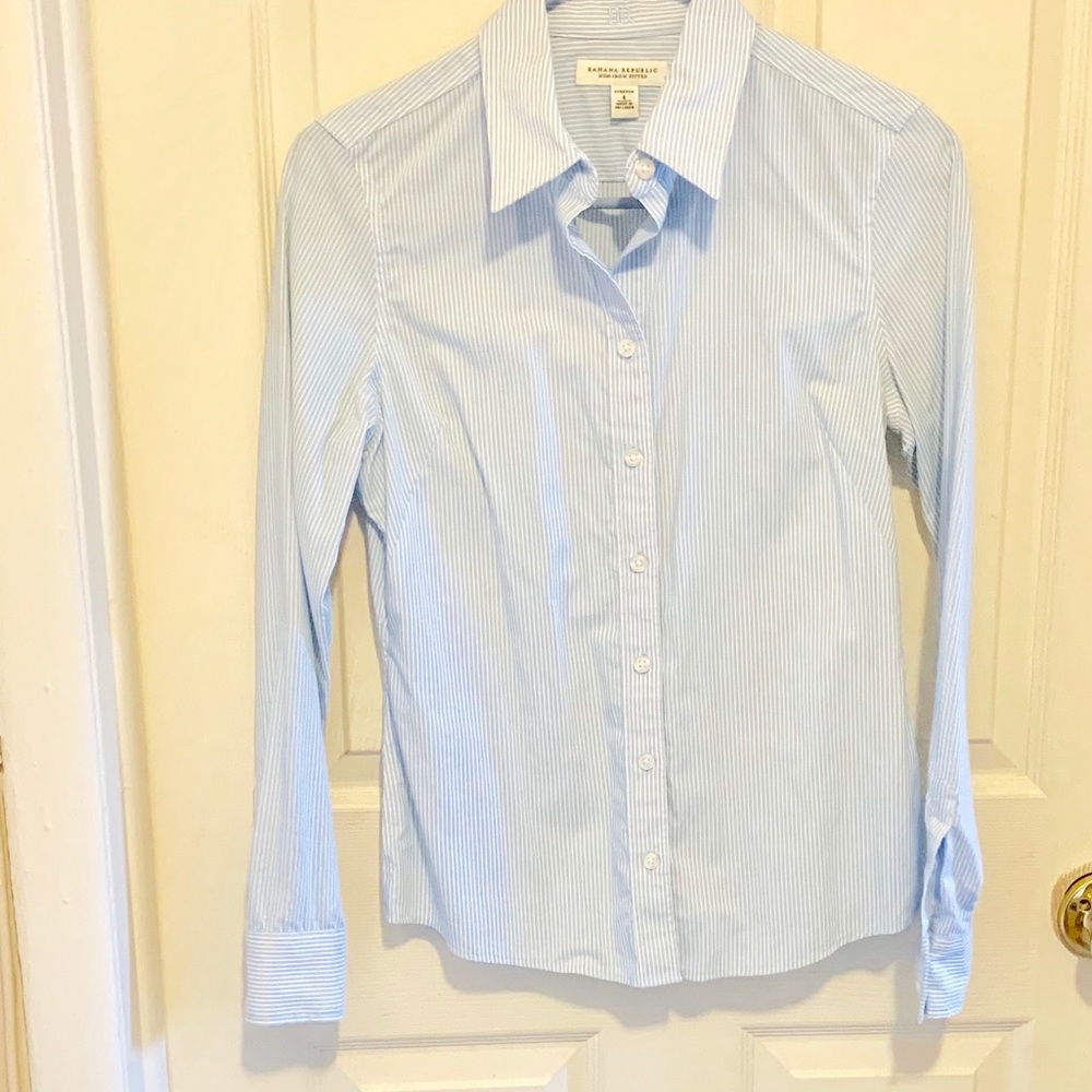 Banana Republic No Iron Fitted Button Down shirt